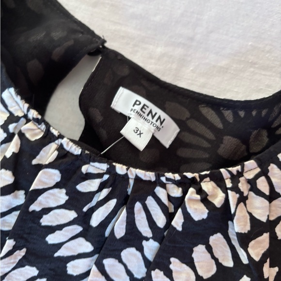 Penn by Pennington NWT Button Back Closure 3/4 Sleeve Blact /Tan Blouse - Picture 11 of 11